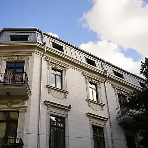 https://marvellous-design-studio-old-town.bucharesthotelsnow.com